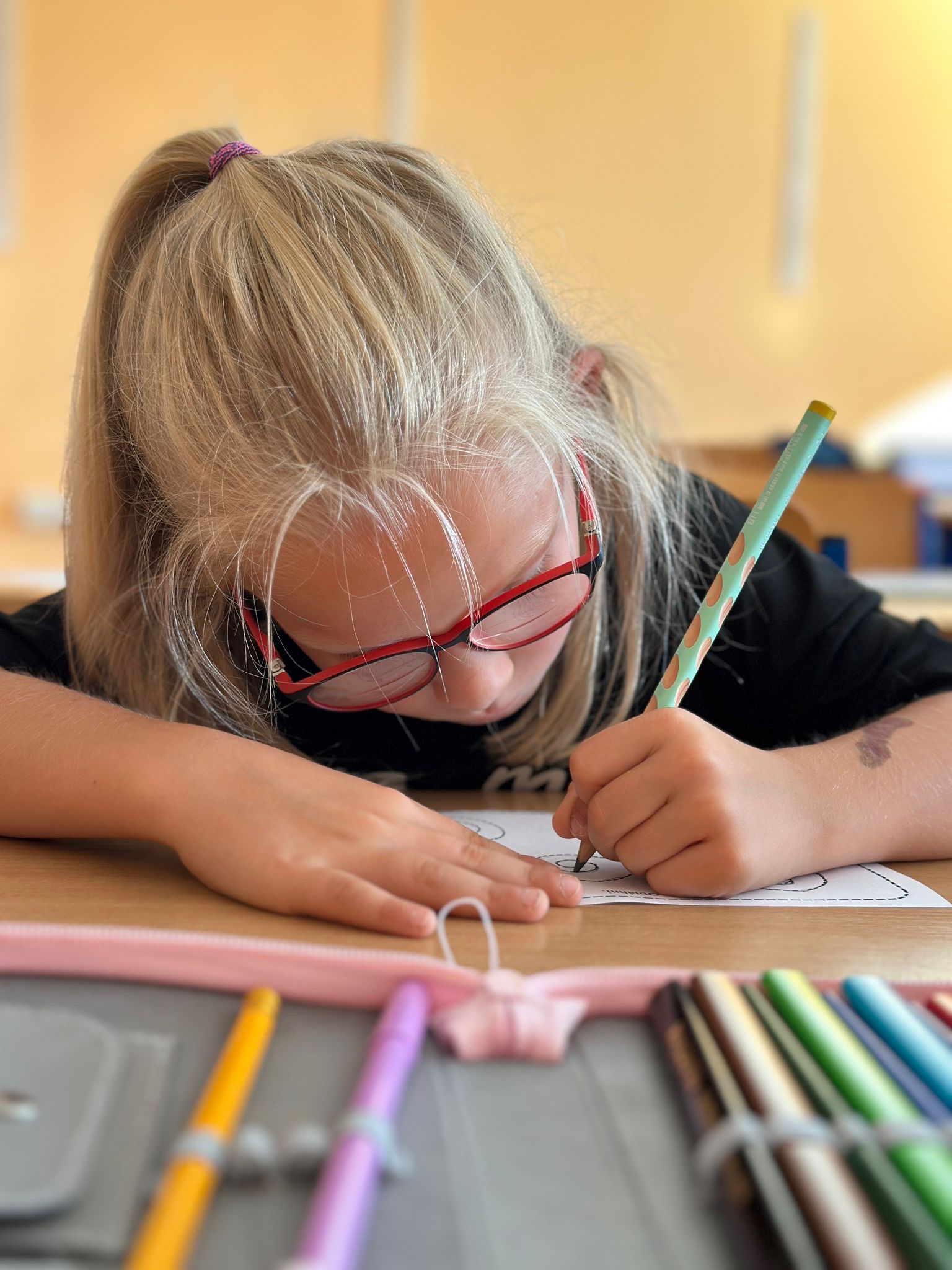 Prvňáčci a jejich první dny ve škole 🏫✏️