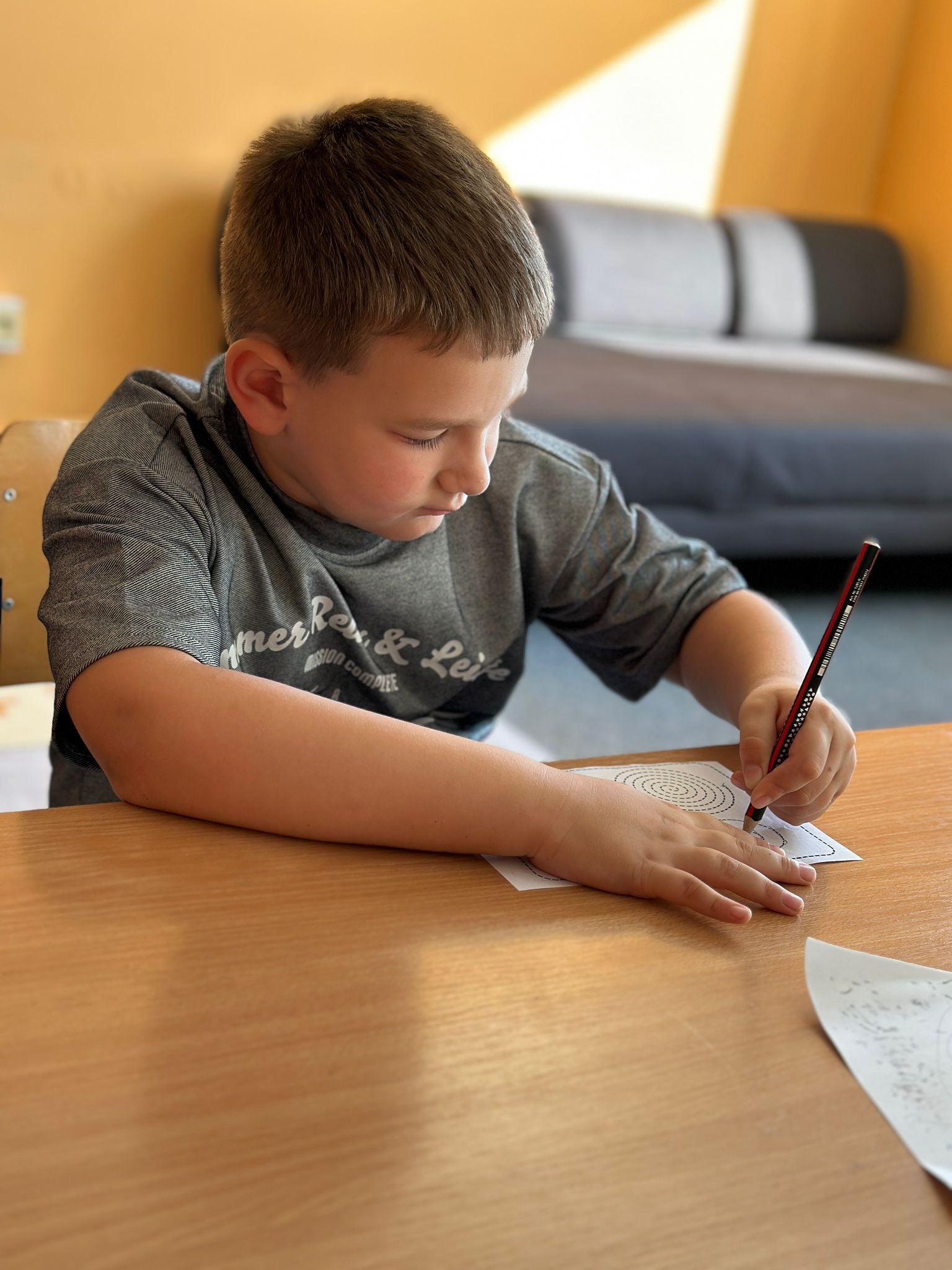 Prvňáčci a jejich první dny ve škole 🏫✏️