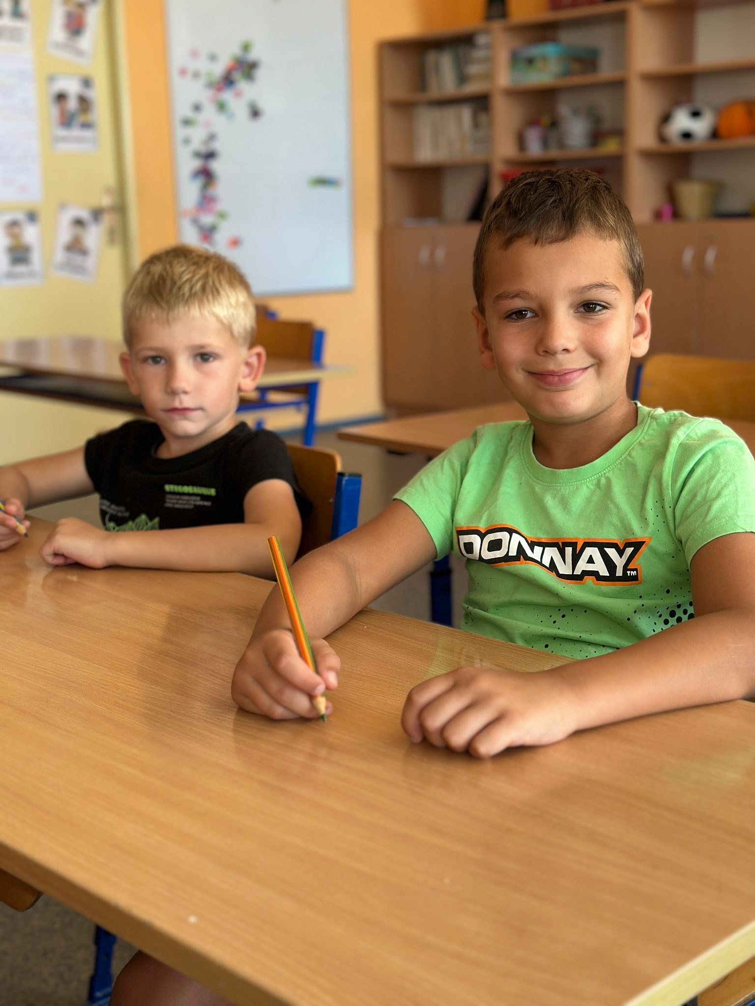 Prvňáčci a jejich první dny ve škole 🏫✏️