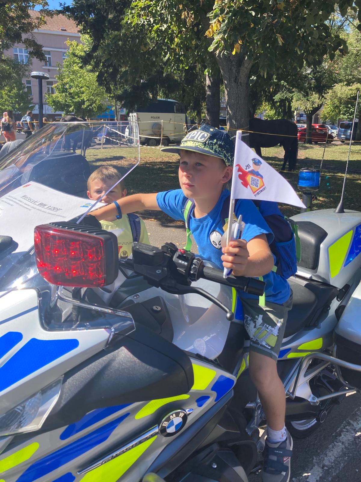 Bezpečné nábřeží🚔🚒🚑