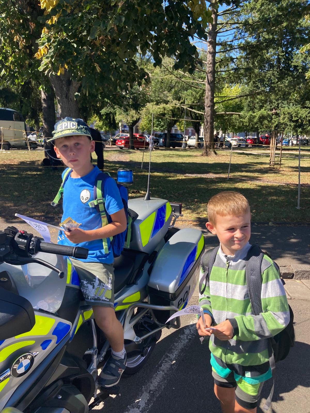 Bezpečné nábřeží🚔🚒🚑