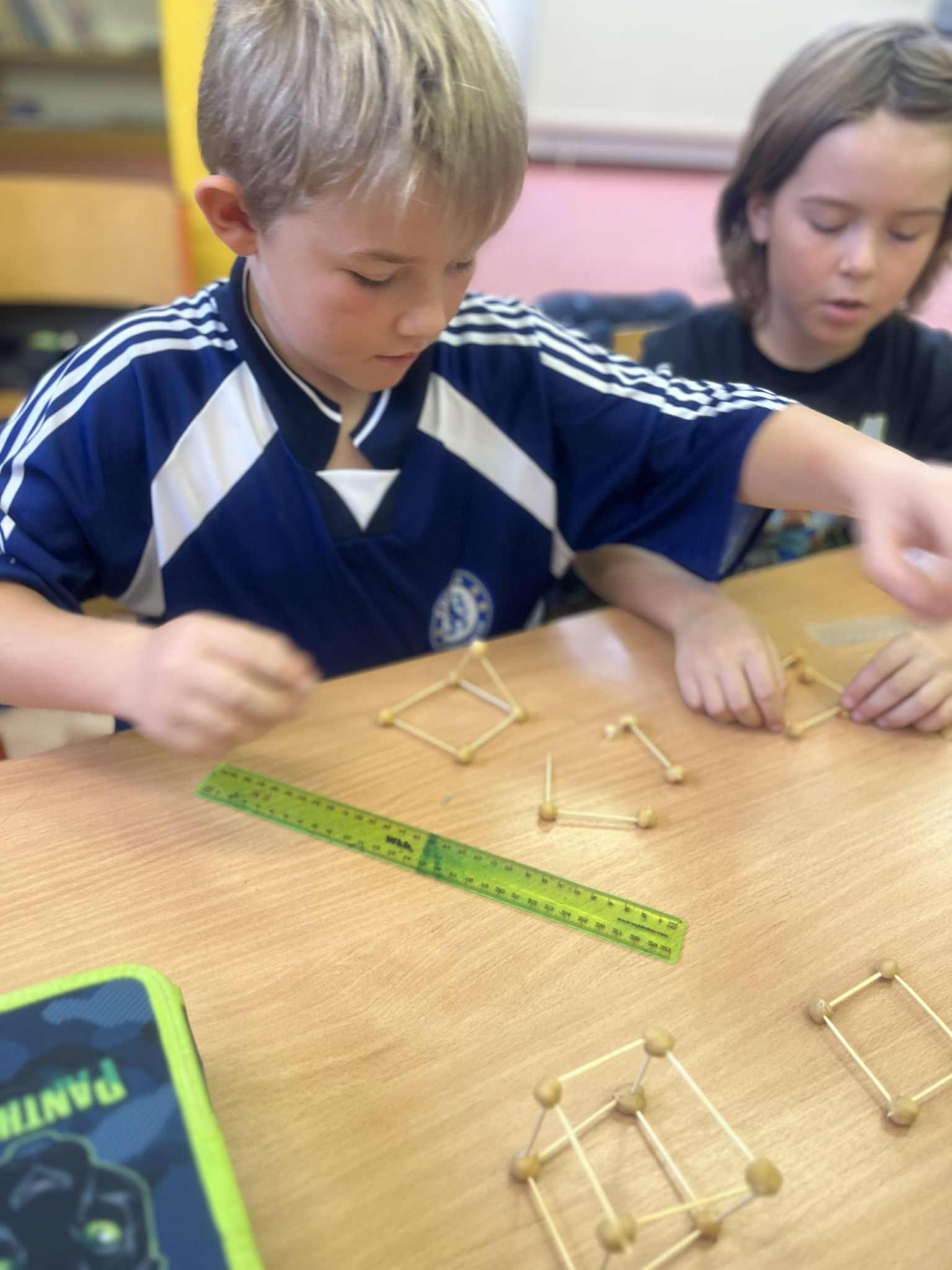 Tělesa ve třetí třídě 📐🏗️